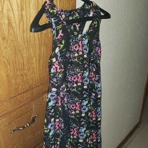 Floral sleeveless  top